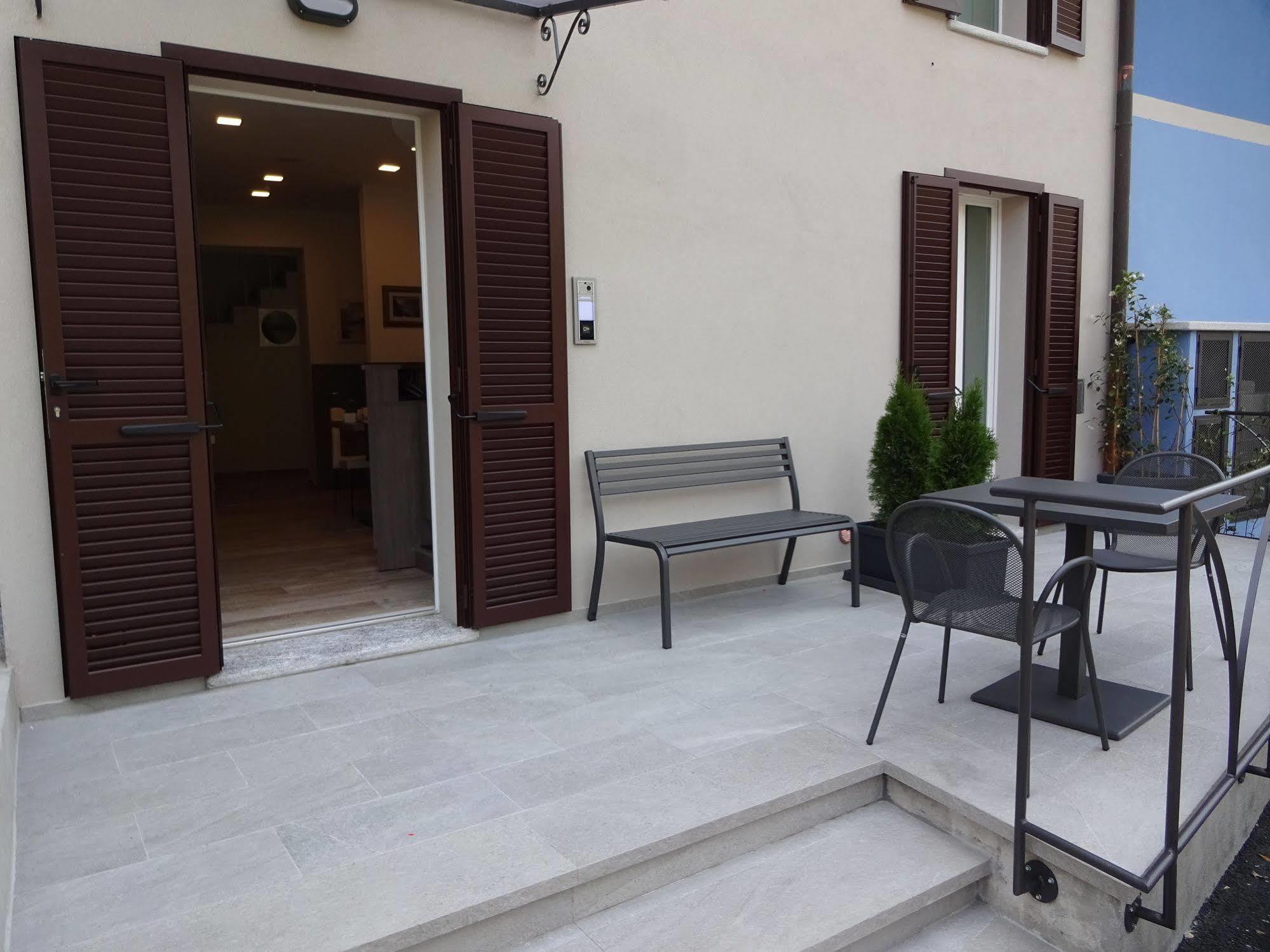 Italianway - Affittacamere Brenna San Fermo della Battaglia Exterior foto